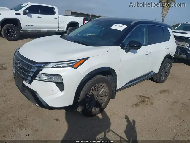 NISSAN ROGUE PLATINUM 2024