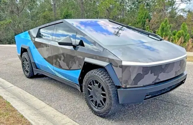 TESLA CYBERTRUCK 2024