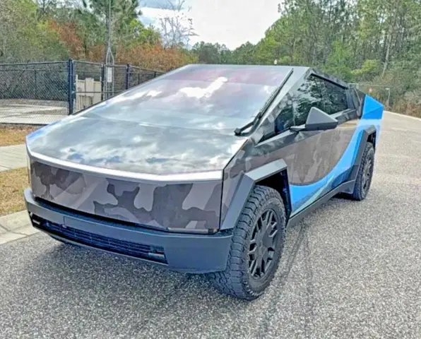 TESLA CYBERTRUCK 2024