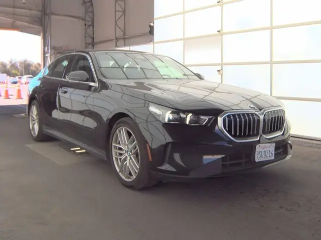 BMW 5 SERIES SEDAN 530I 2025