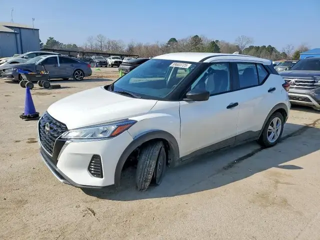 NISSAN KICKS 2023