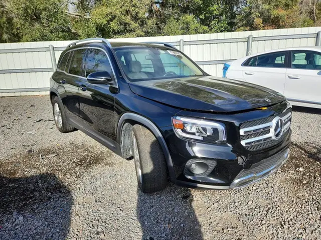 MERCEDES-BENZ GLB 250 2023