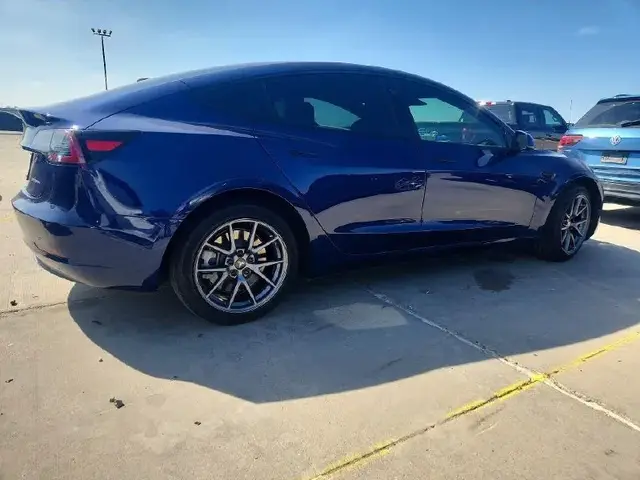 TESLA MODEL 3 DUAL MOTOR 2022
