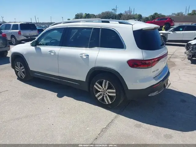 MERCEDES-BENZ EQB 300 2023