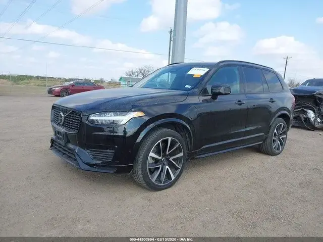 VOLVO XC90 RECHARGE PLUG-IN HYBRID 2023