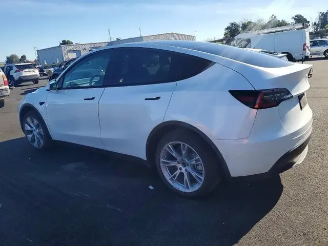 TESLA MODEL Y 2021