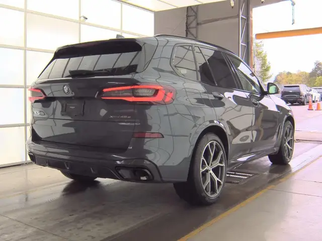 BMW X5 SPORTS ACTIVITY VEHICLE 2022