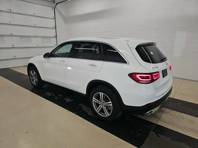 MERCEDES-BENZ GLC 300 4MATIC 2022