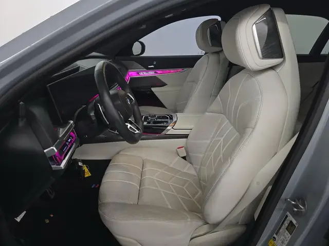BMW 7 SERIES SEDAN 740I 2023