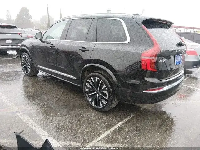VOLVO XC90 PLUG-IN HYBRID T8 2025