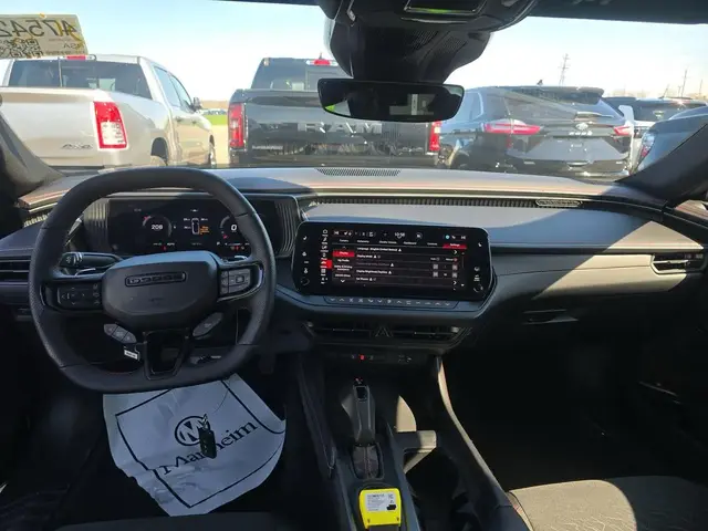 DODGE CHARGER DAYTONA R/T 2025