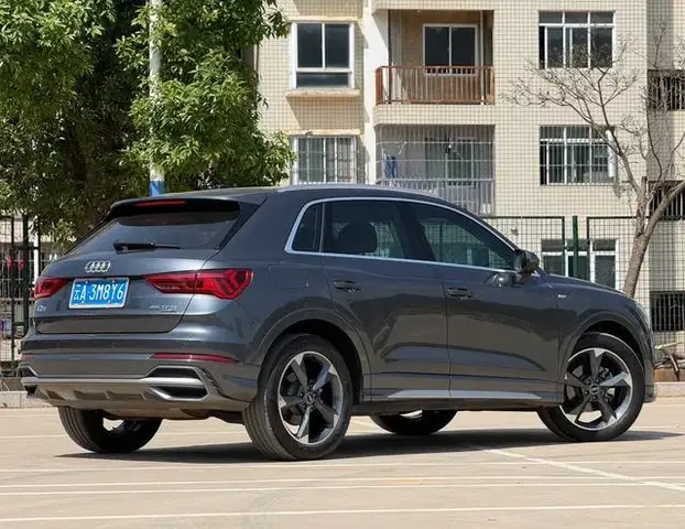 AUDI Q3 35 TFSI 2021