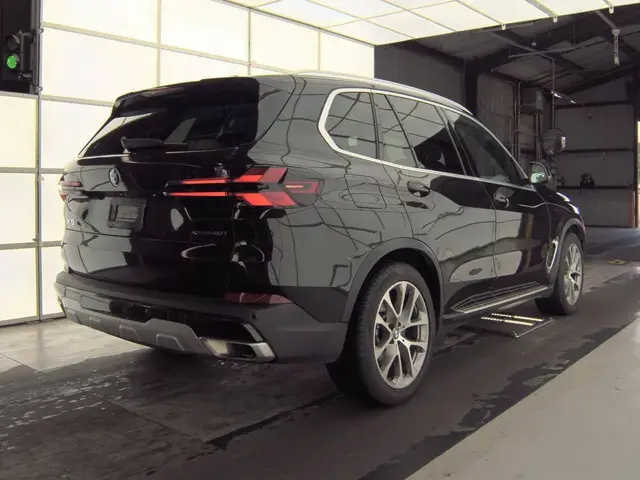 BMW X5 SPORTS ACTIVITY VEHICLE 2024