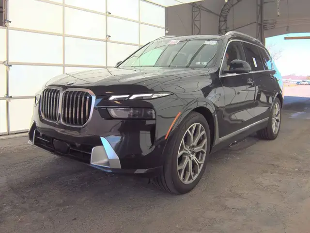BMW X7 SPORTS ACTIVITY VEHICLE 2023