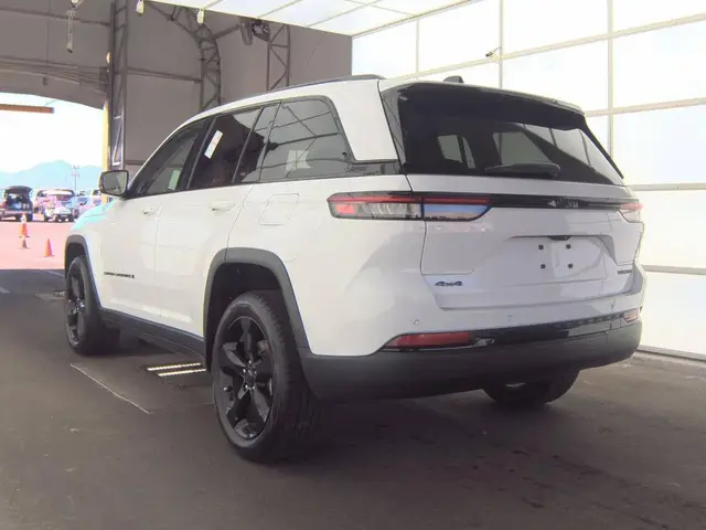 JEEP GRAND CHEROKEE LIMITED 2023