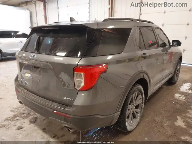 FORD EXPLORER XLT 2022