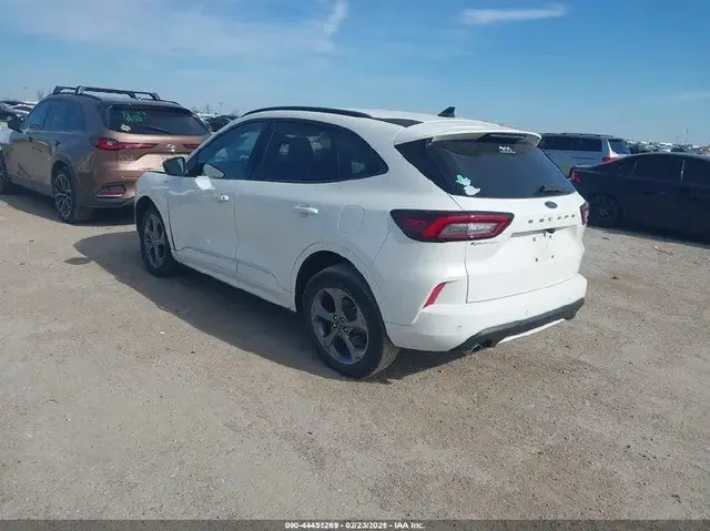 FORD ESCAPE ST-LINE 2023