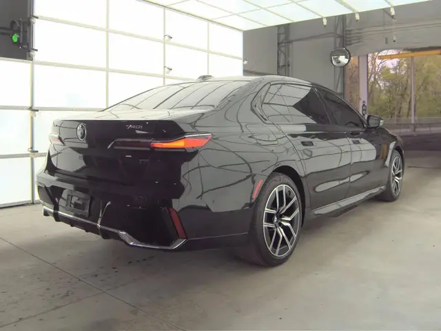BMW 7 SERIES 740I XDRIVE 2024