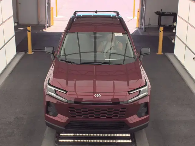 TOYOTA RAV4 HYBRID LE 2026