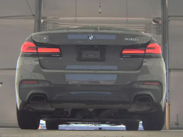 BMW 5 SERIES SEDAN 530I 2021