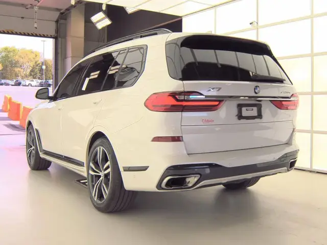 BMW X7 SPORTS ACTIVITY VEHICLE 2022