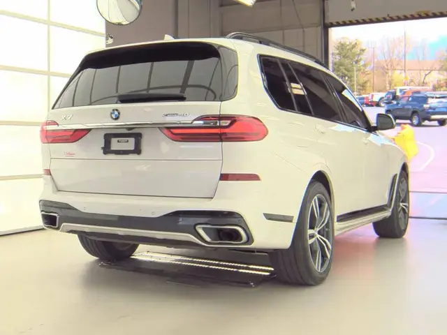 BMW X7 SPORTS ACTIVITY VEHICLE 2022