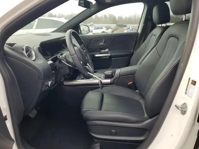 MERCEDES-BENZ GLA 250 4MATIC 2023