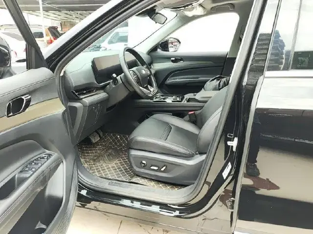 FORD EQUATOR SPORT PLATINUM EDITION 2023