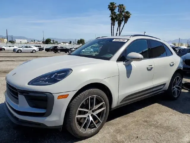 PORSCHE MACAN 2022