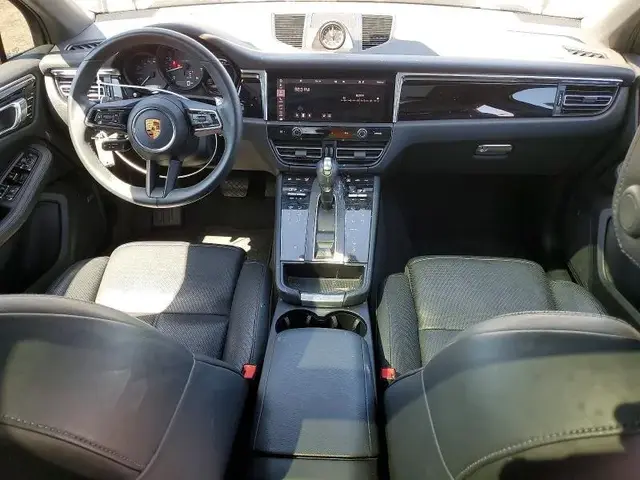 PORSCHE MACAN 2022