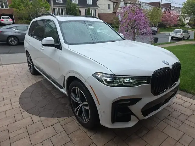 BMW X7 SPORTS ACTIVITY VEHICLE 2022