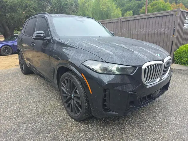 BMW X5 SPORTS ACTIVITY VEHICLE 2023