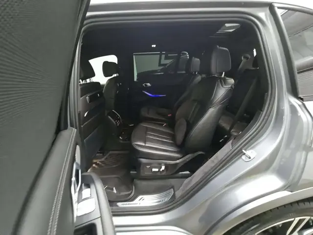 BMW X7 SPORTS ACTIVITY VEHICLE 2022
