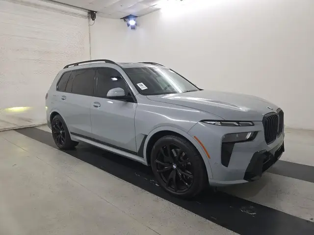 BMW X7 SPORTS ACTIVITY VEHICLE 2022