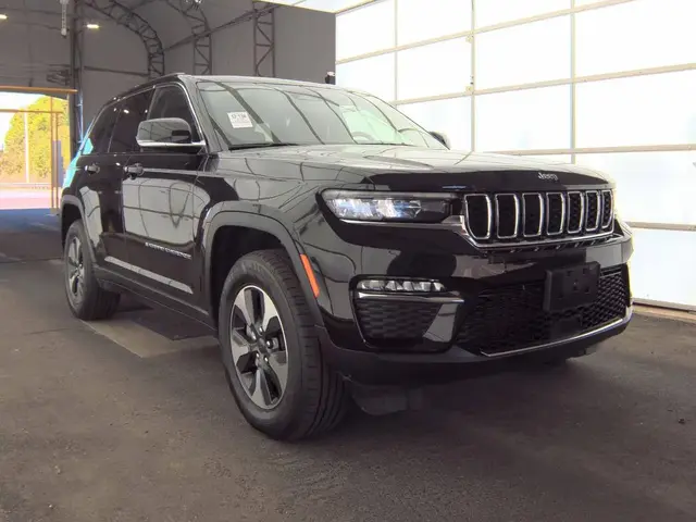 JEEP GRAND CHEROKEE 2023