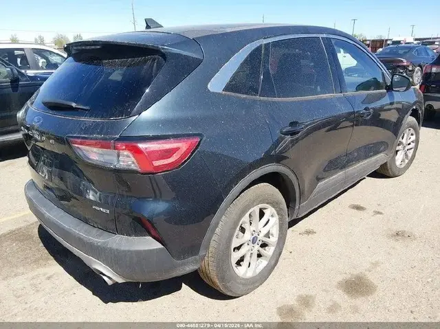FORD ESCAPE SE 2022