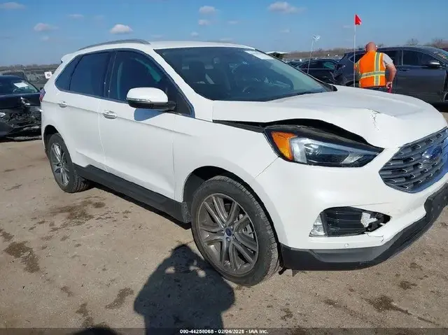 FORD EDGE TITANIUM 2022