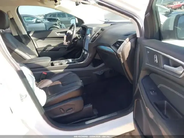 FORD EDGE TITANIUM 2022