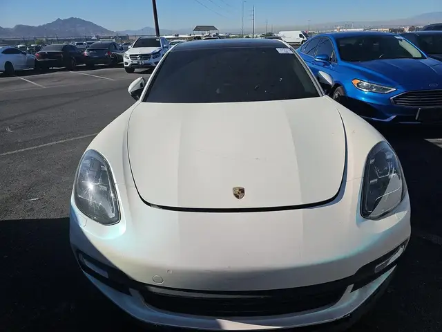 PORSCHE PANAMERA 2020