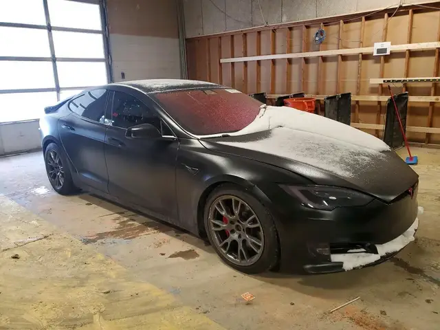 TESLA MODEL S 2020