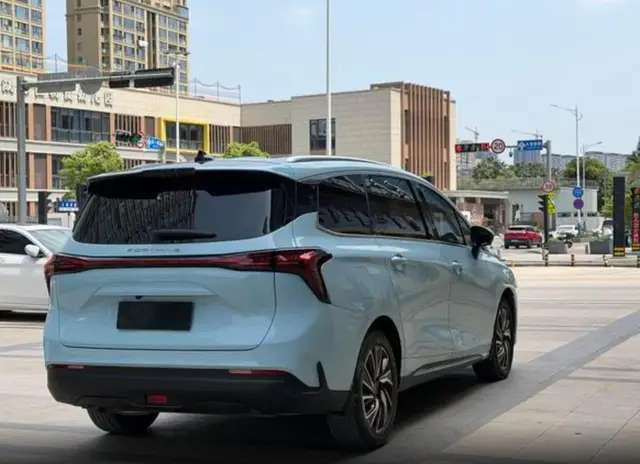 DONGFENG FENGXING YACHT 2022