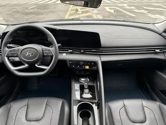 HYUNDAI ELANTRA 2022