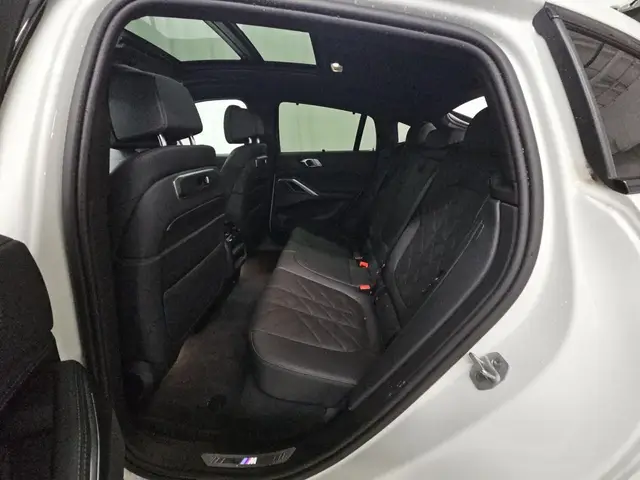 BMW X6 SPORTS ACTIVITY COUPE 2024