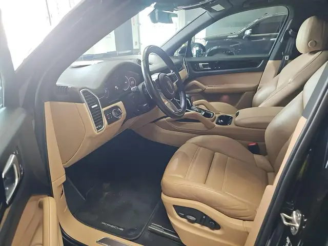 PORSCHE CAYENNE 2023
