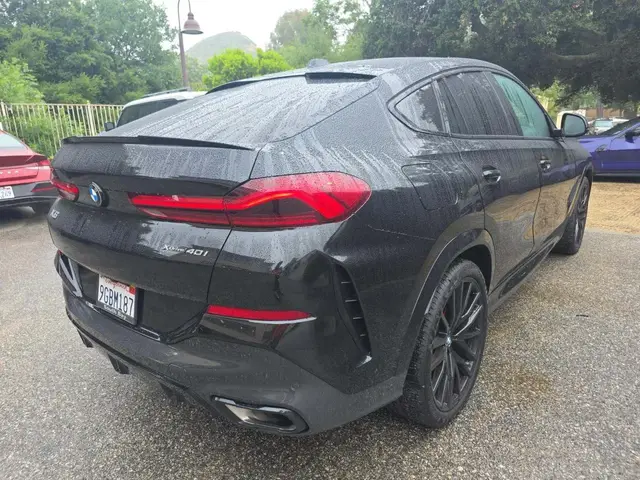 BMW X6 SPORTS ACTIVITY COUPE 2023