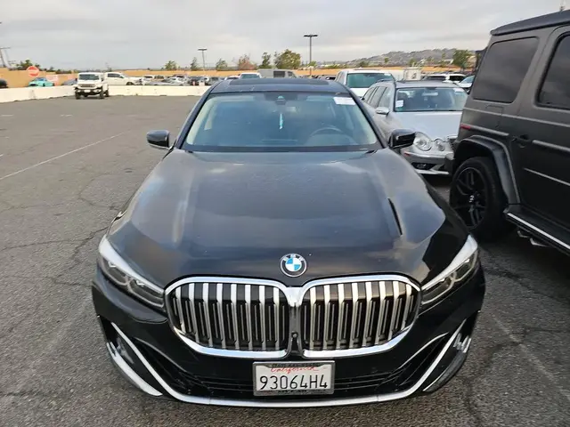BMW 7 SERIES SEDAN 740I 2022