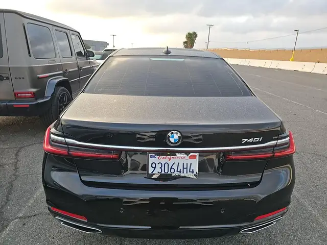 BMW 7 SERIES SEDAN 740I 2022