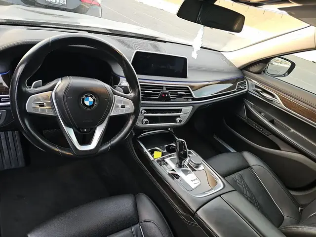BMW 7 SERIES SEDAN 740I 2022