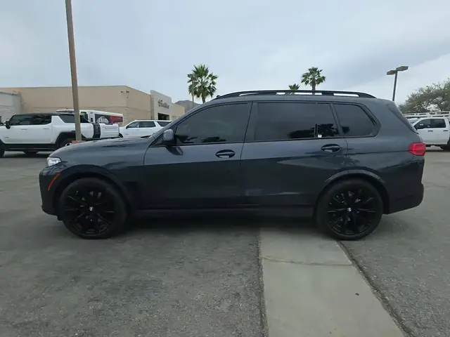 BMW X7 SPORTS ACTIVITY VEHICLE 2022