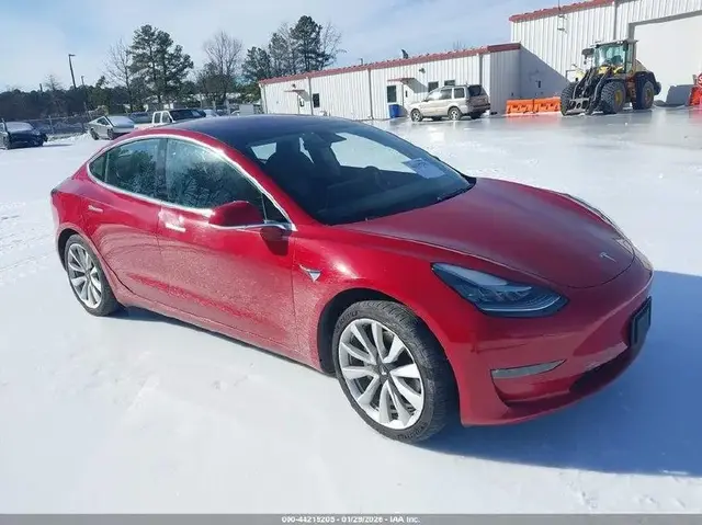 TESLA MODEL 3 LONG RANGE/MID 2018